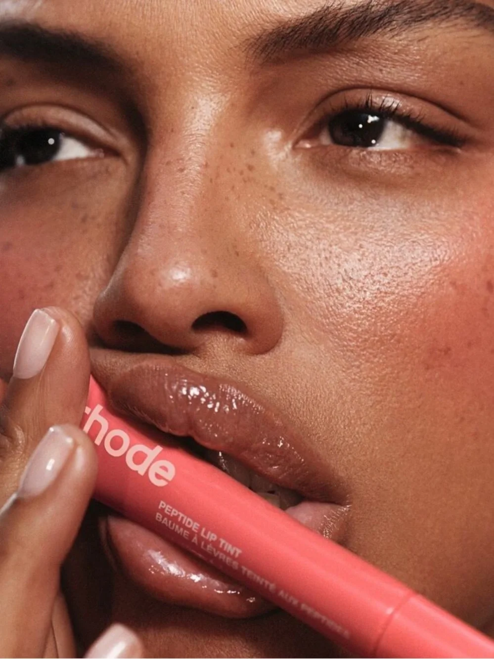 ⚡️🖤RHODE Peach Pit Peptide Lip Treatment